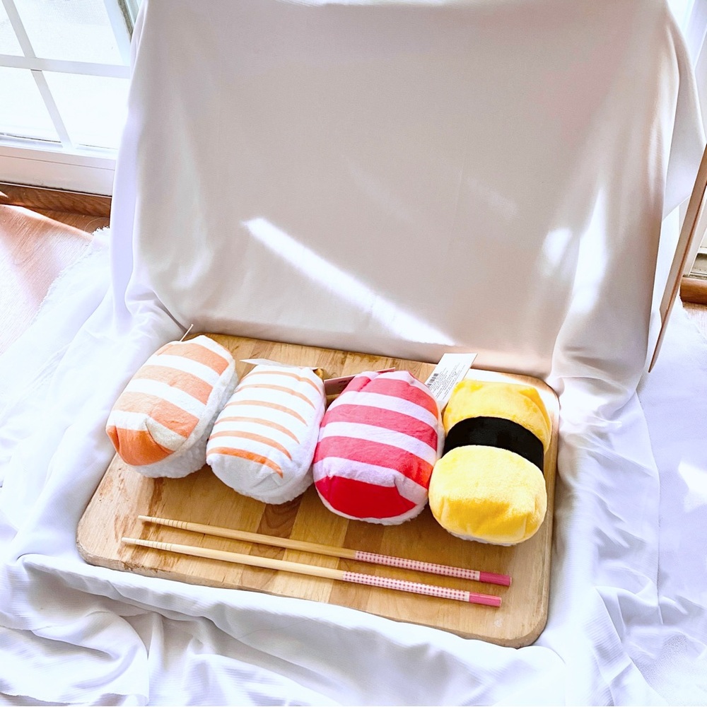 *ON PAUSE UNTIL FURTHER NOTICE* 4 mini sushi plushie set - Picture 2 of 8